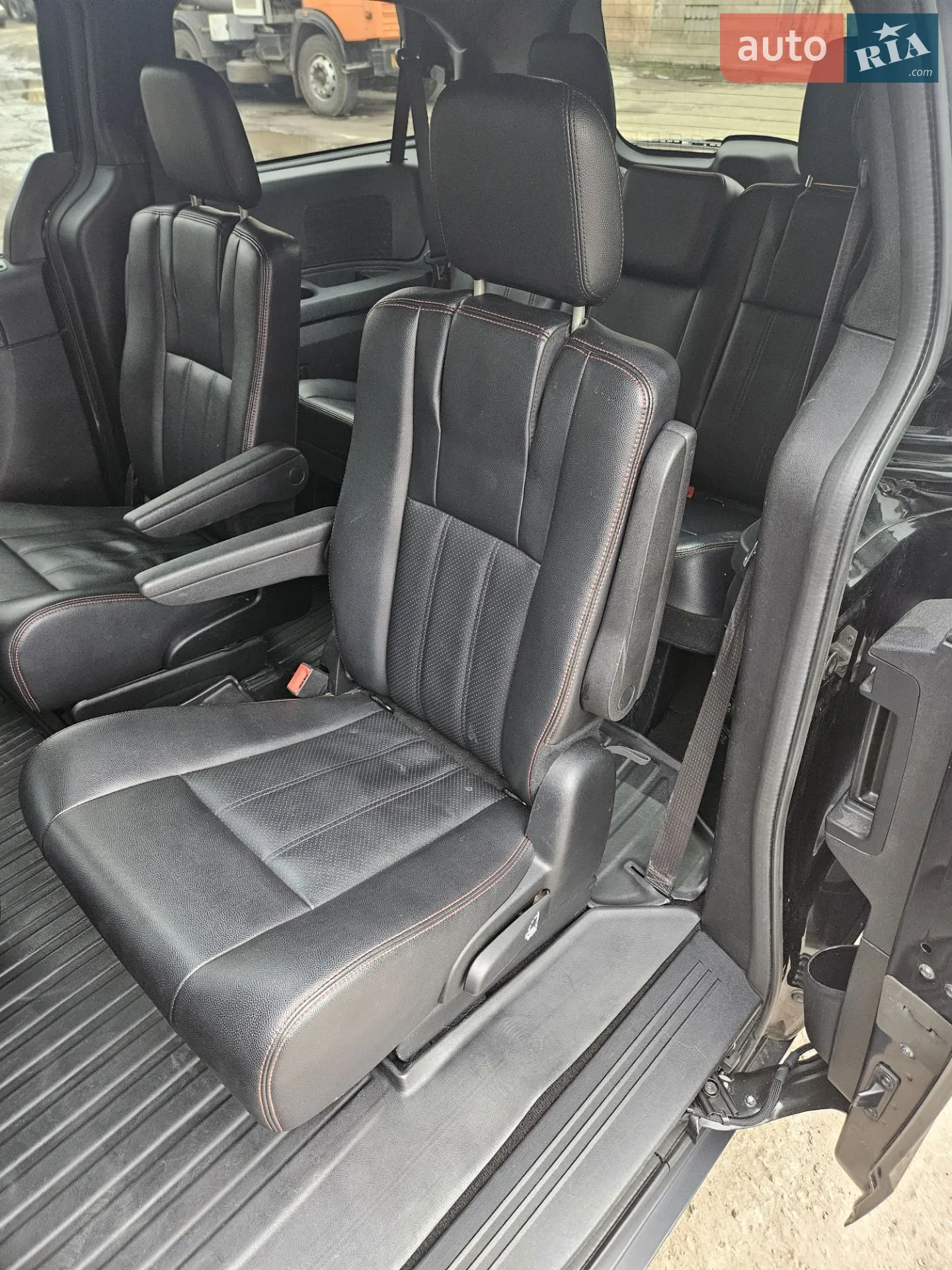 2018 Dodge Caravan - мініатюра 6