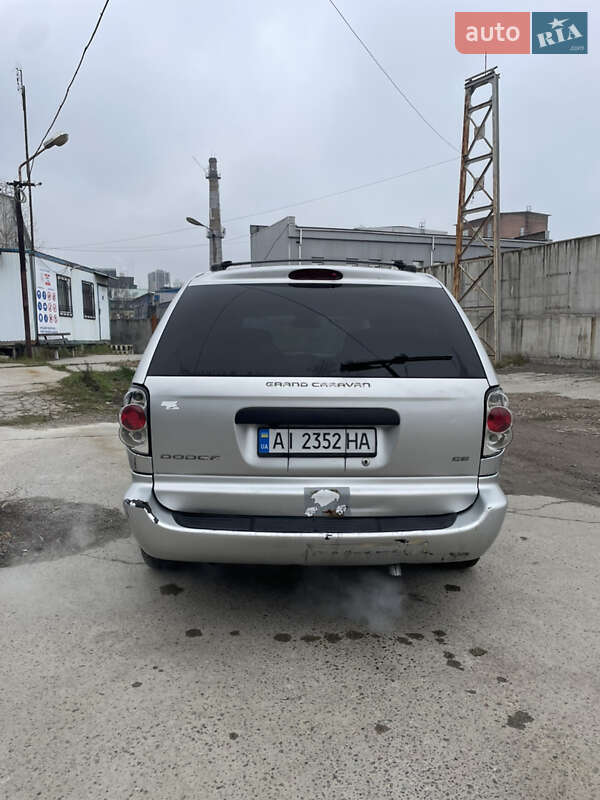 Минивэн Dodge Grand Caravan 2002 в Киеве