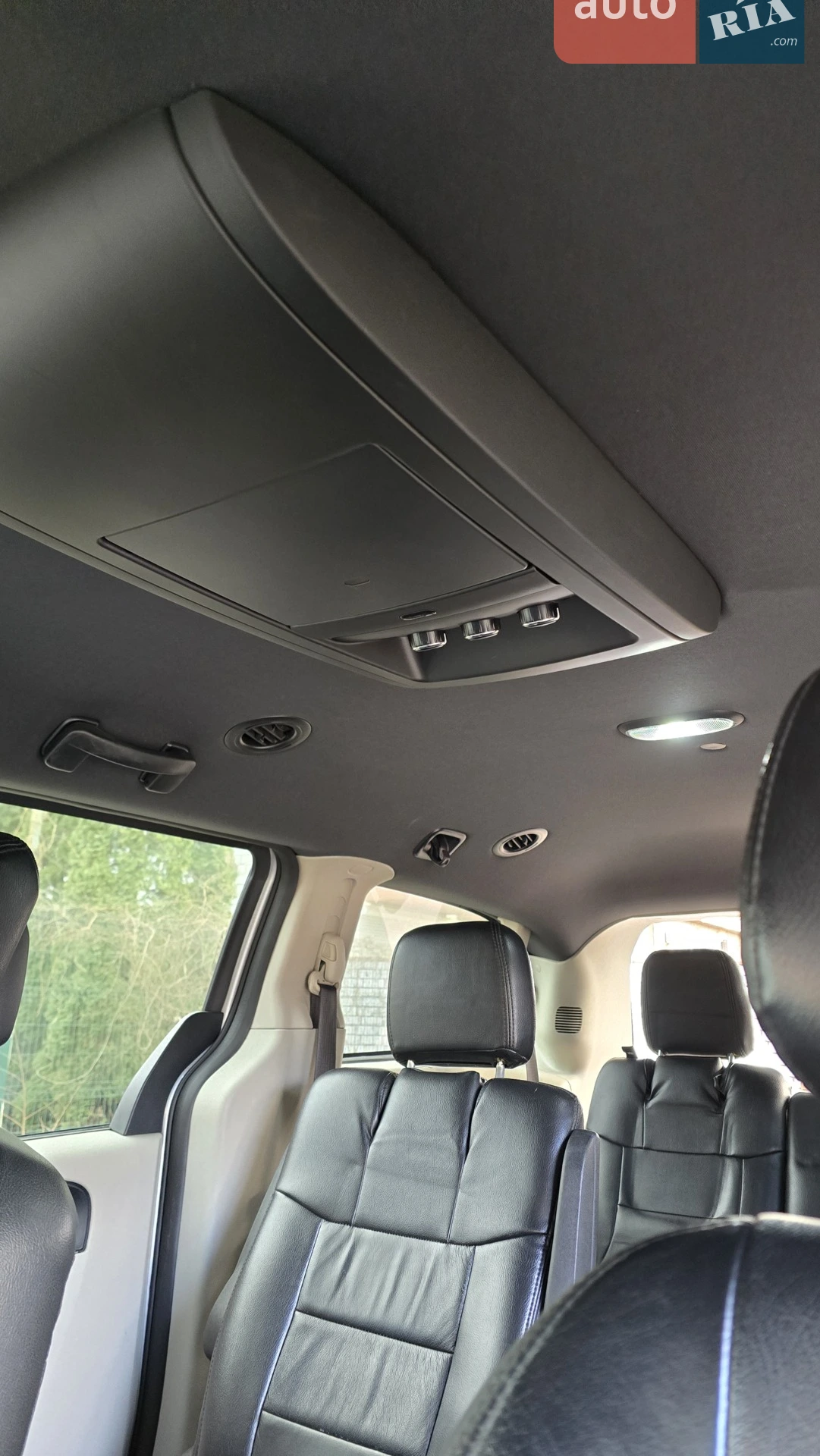 2016 Dodge Caravan - мініатюра 26