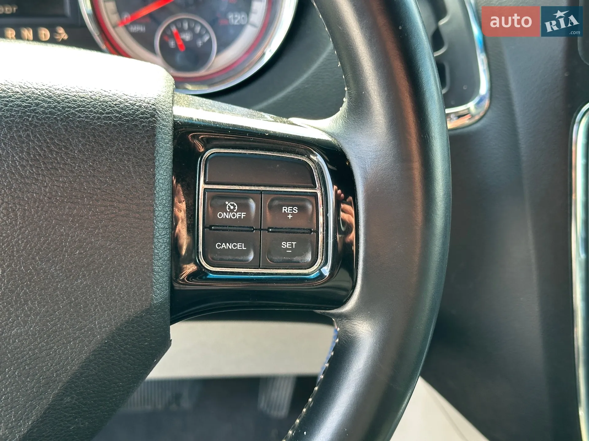 2017 Dodge Caravan - мініатюра 16