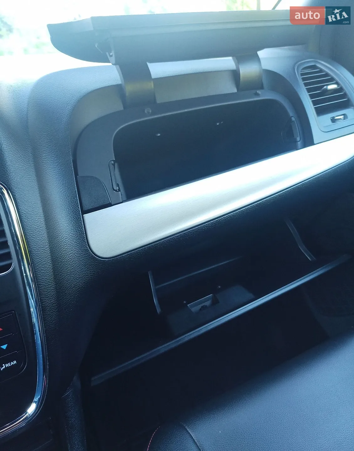 2017 Dodge Caravan - мініатюра 8