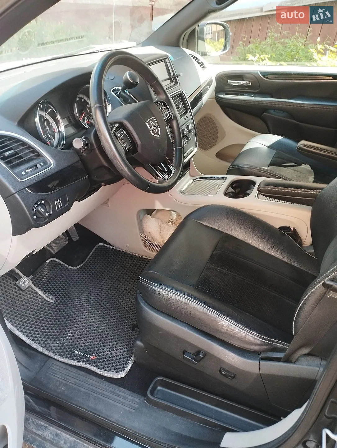 2017 Dodge Caravan - мініатюра 7