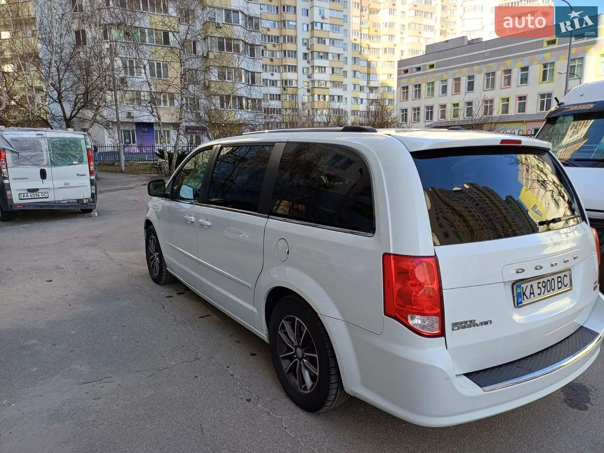 2017 Dodge Caravan - мініатюра 9