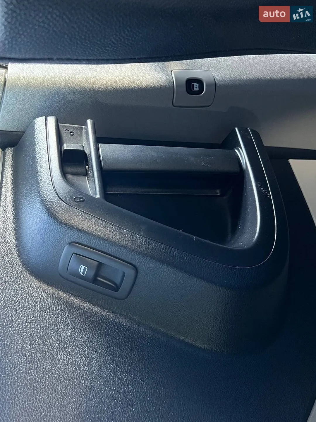 2019 Dodge Caravan - мініатюра 26