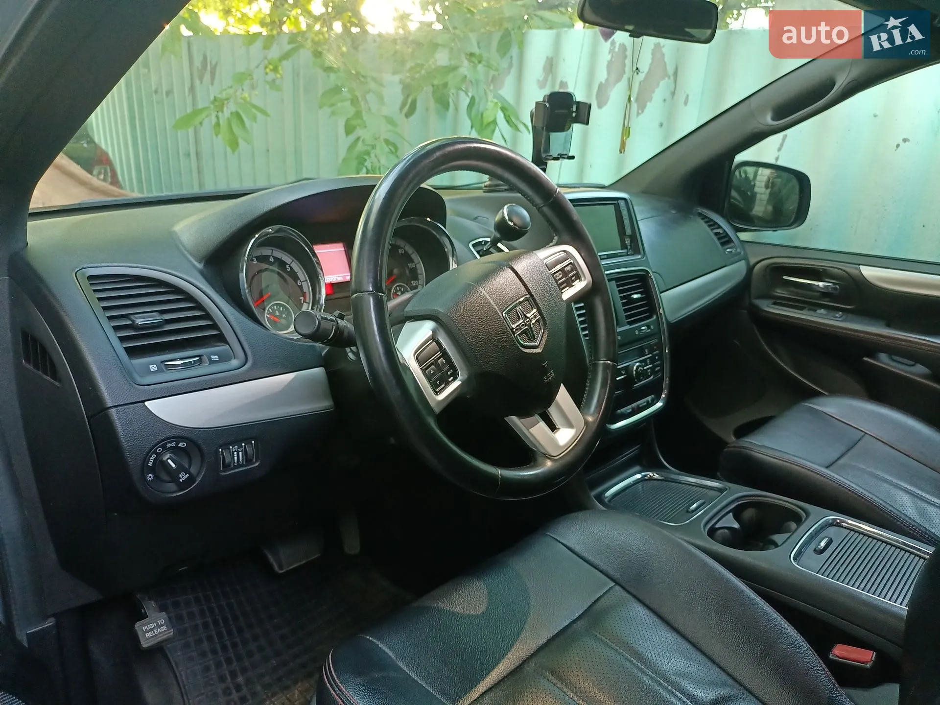 2016 Dodge Caravan - мініатюра 12