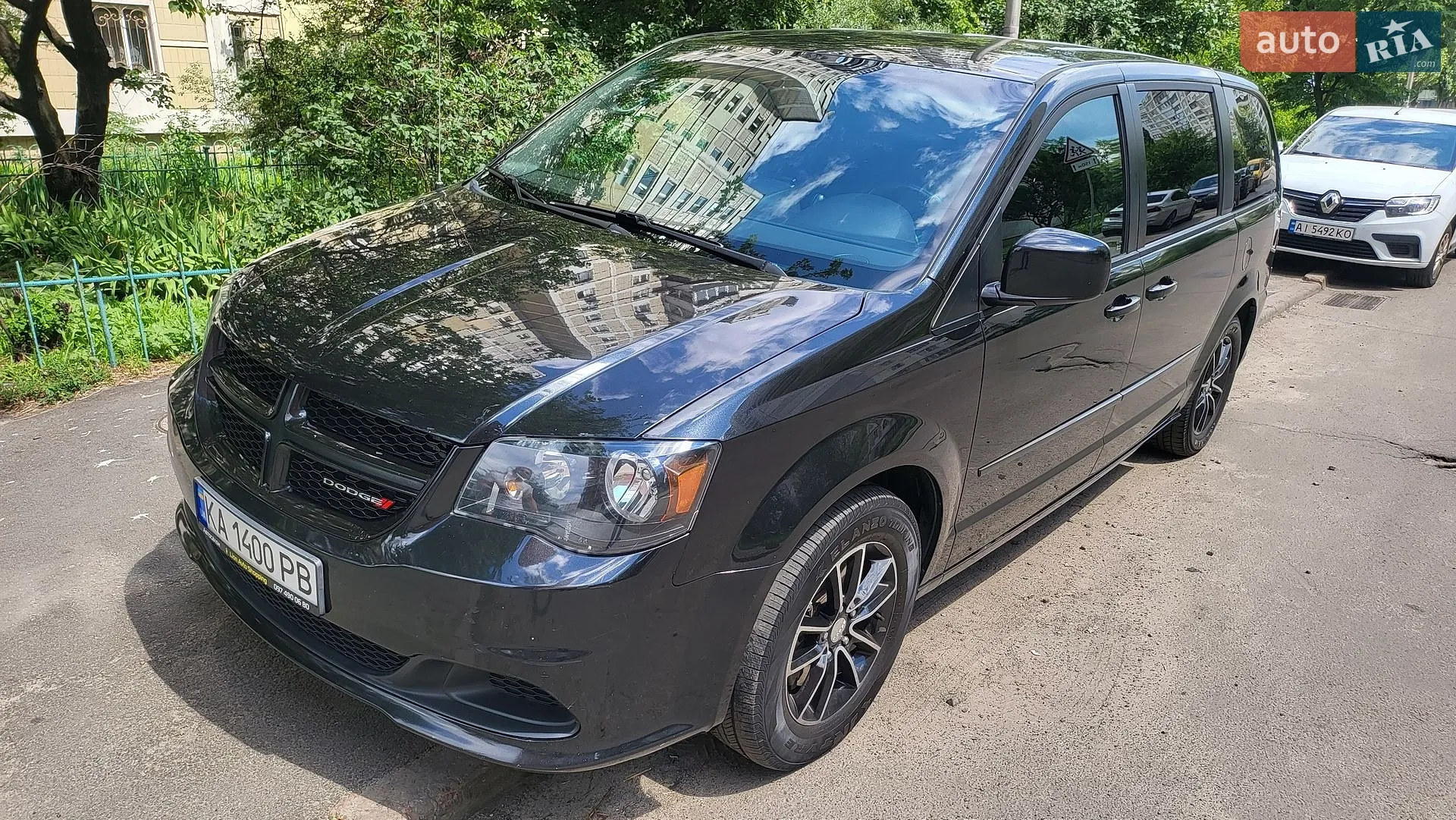 2015 Dodge Caravan - фото 1