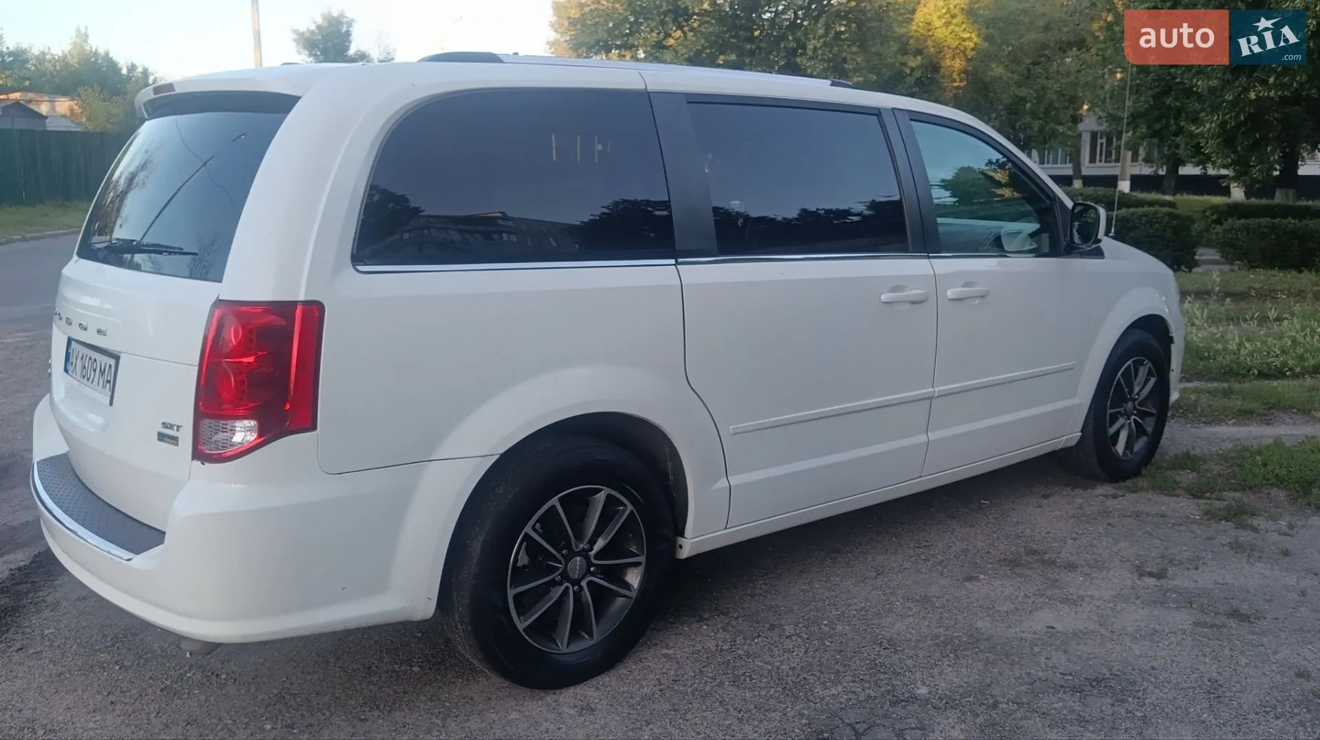 2017 Dodge Caravan - мініатюра 4