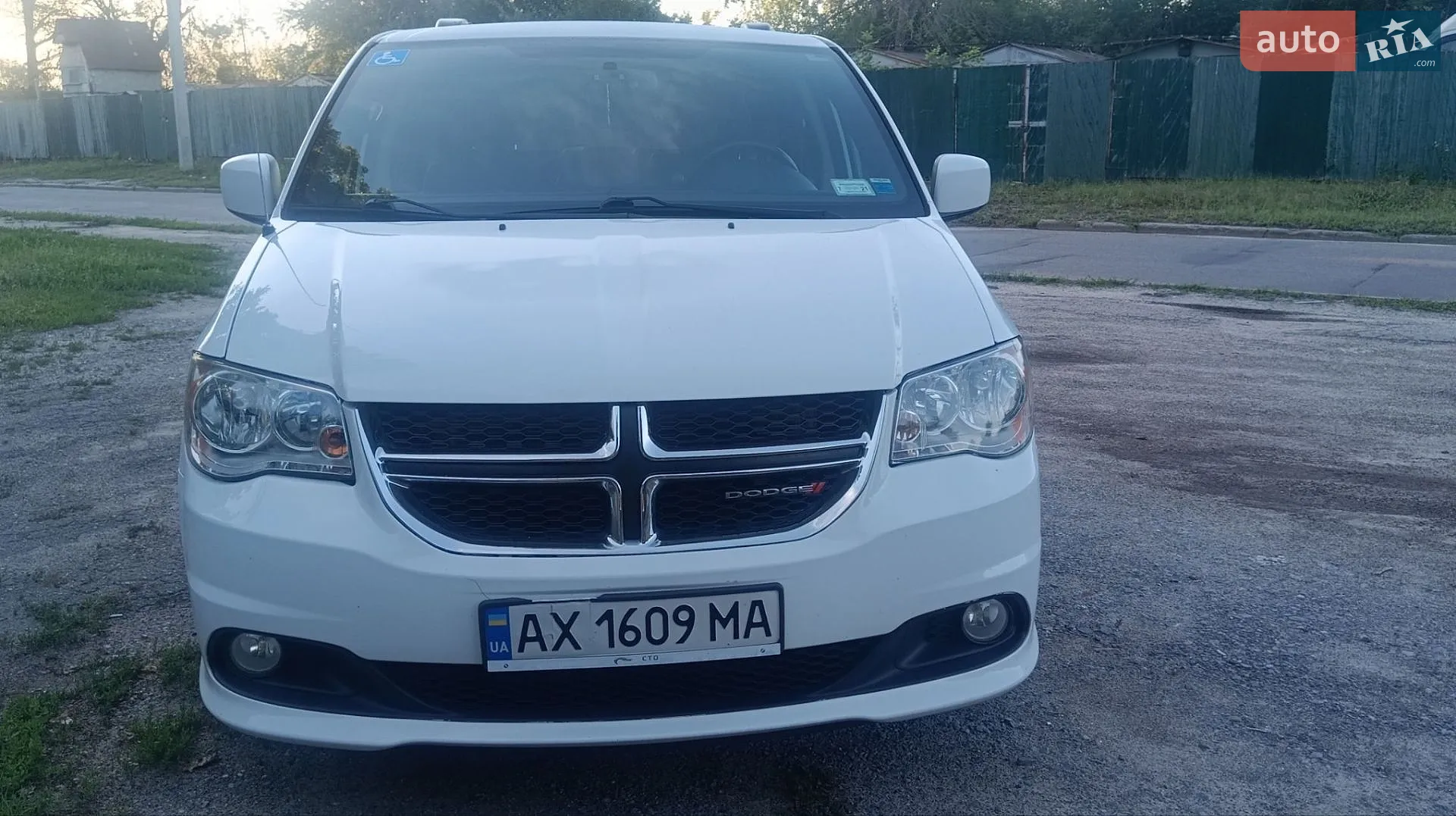2017 Dodge Caravan - мініатюра 2