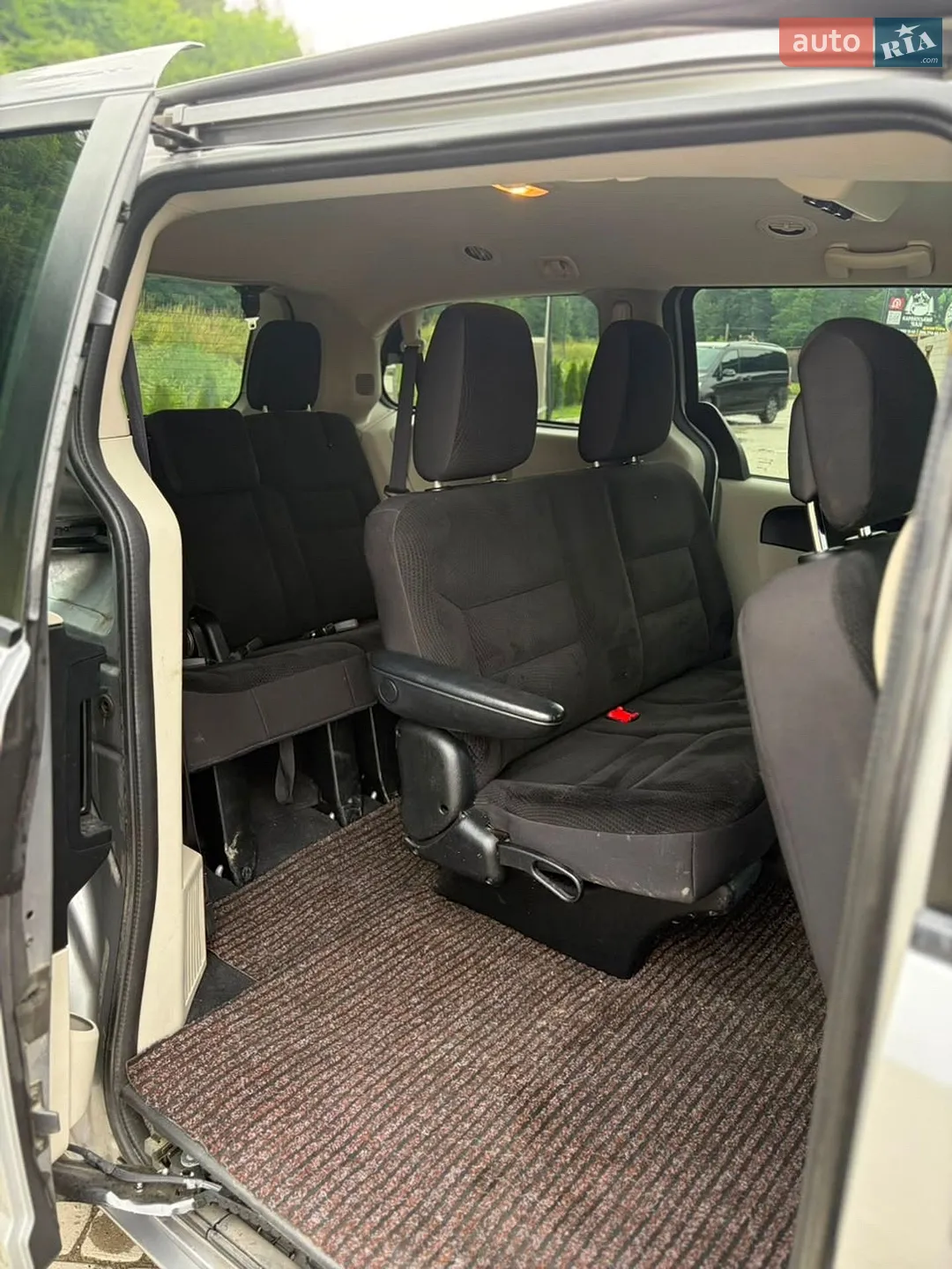 2017 Dodge Caravan - мініатюра 7