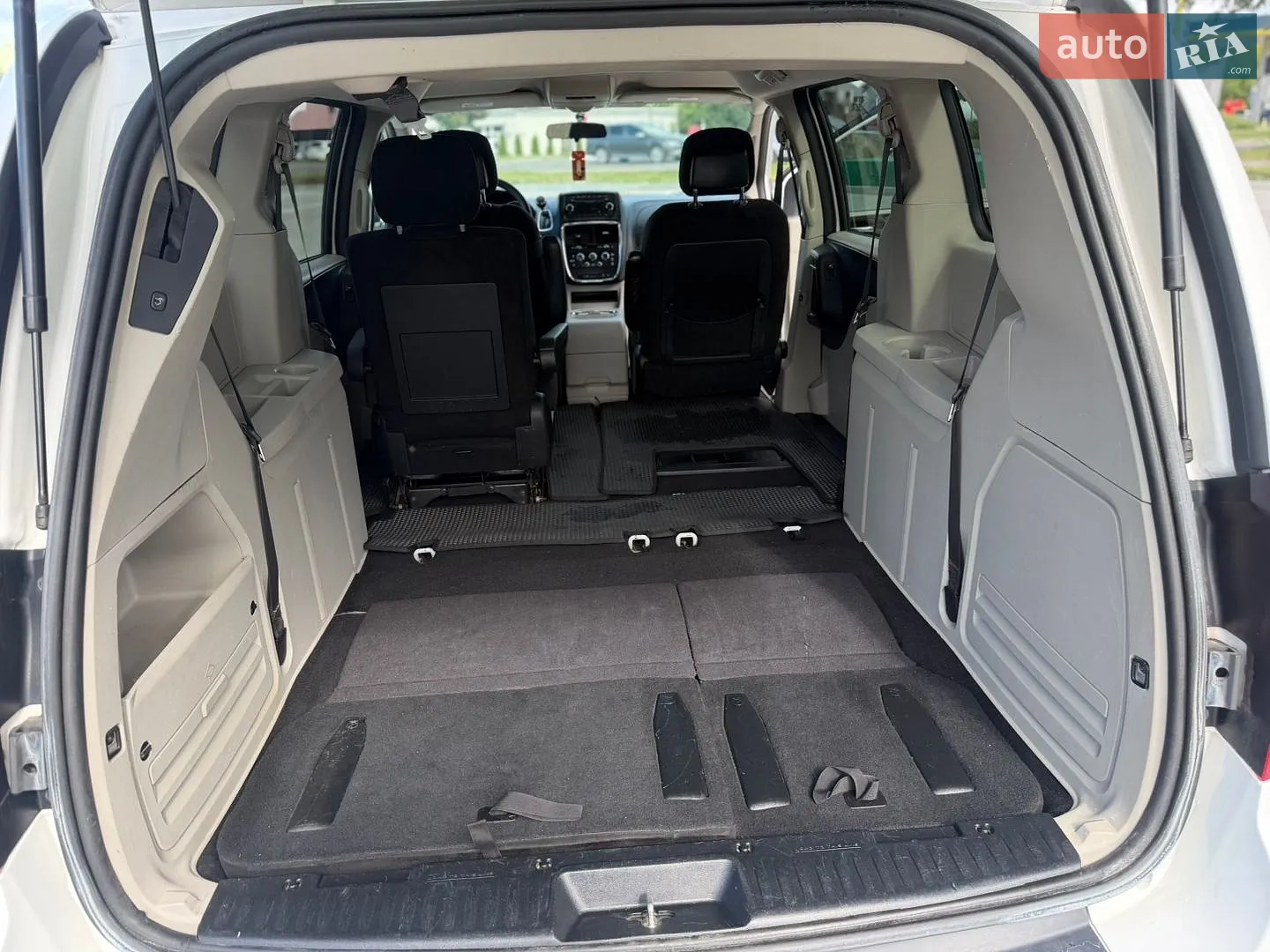 2015 Dodge Caravan - мініатюра 27