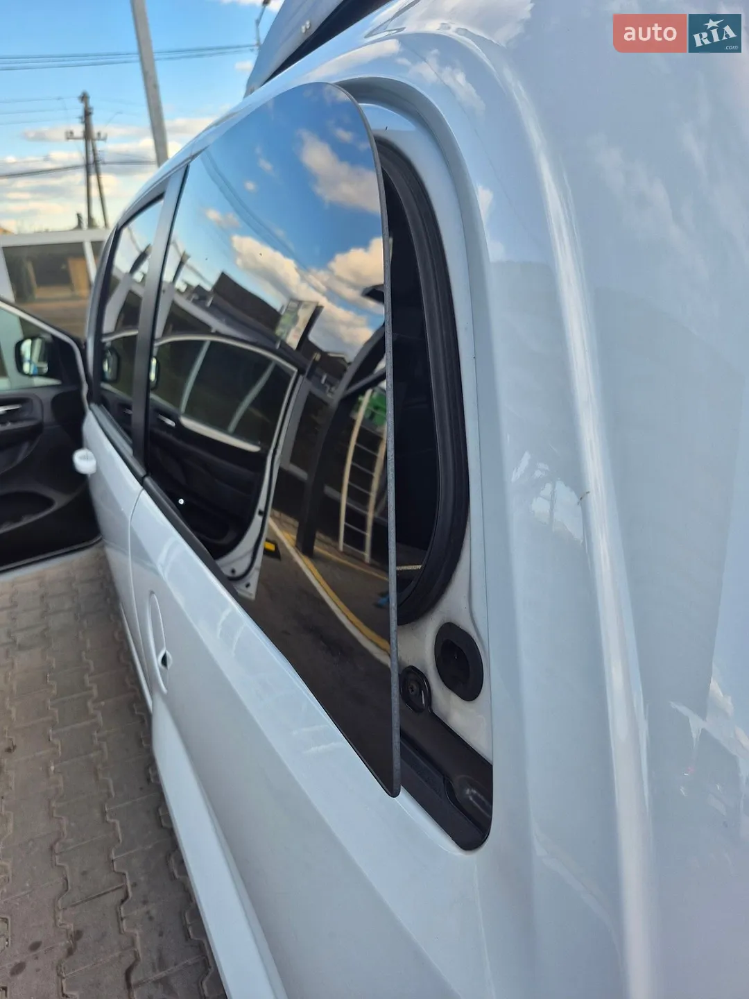 2019 Dodge Caravan - мініатюра 42