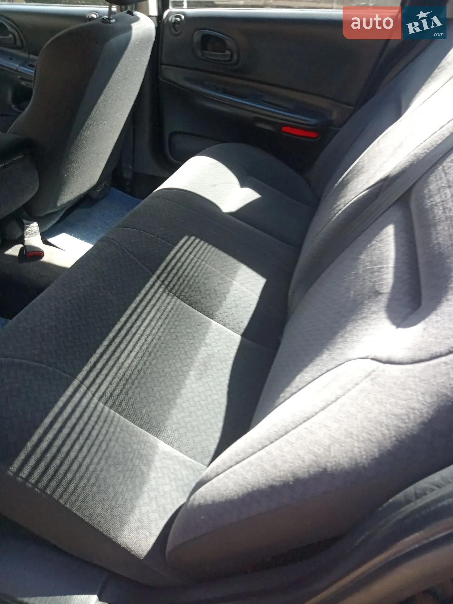 Dodge Intrepid 2004 VIN 2B3HD46R04H675841 фото оголошення 18 з 21