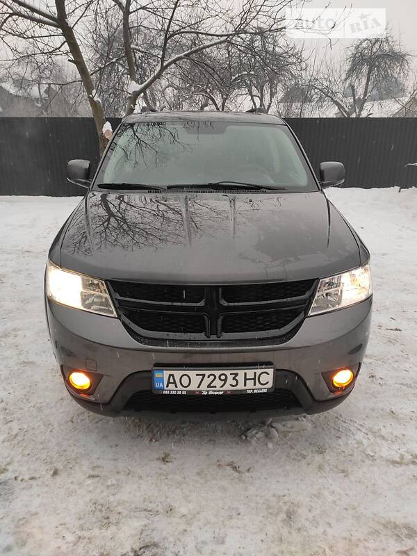 Внедорожник / Кроссовер Dodge Journey 2015 в Тячеве