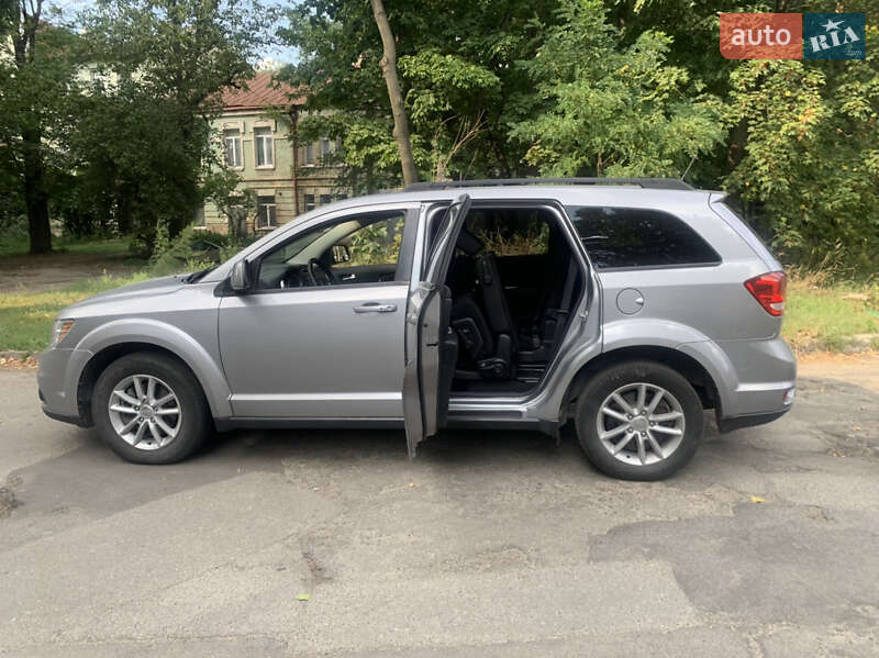 Внедорожник / Кроссовер Dodge Journey 2015 в Киеве