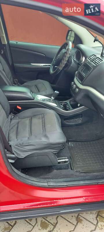 Внедорожник / Кроссовер Dodge Journey 2017 в Львове