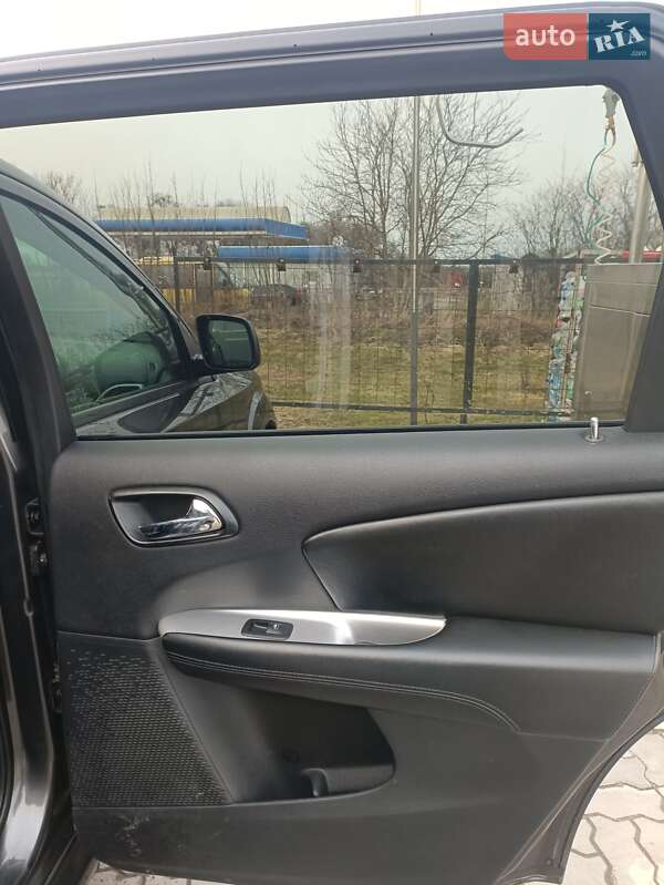 Універсал Dodge Journey 2015 в Володимирі