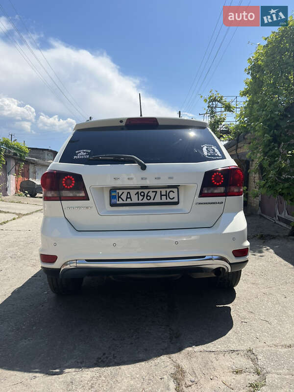 Внедорожник / Кроссовер Dodge Journey 2015 в Вышгороде