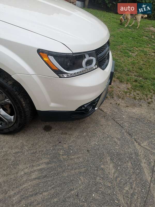 Позашляховик / Кросовер Dodge Journey 2015 в Володимирі