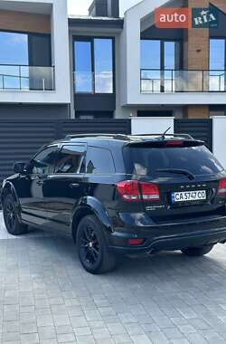 Внедорожник / Кроссовер Dodge Journey 2015 в Ужгороде