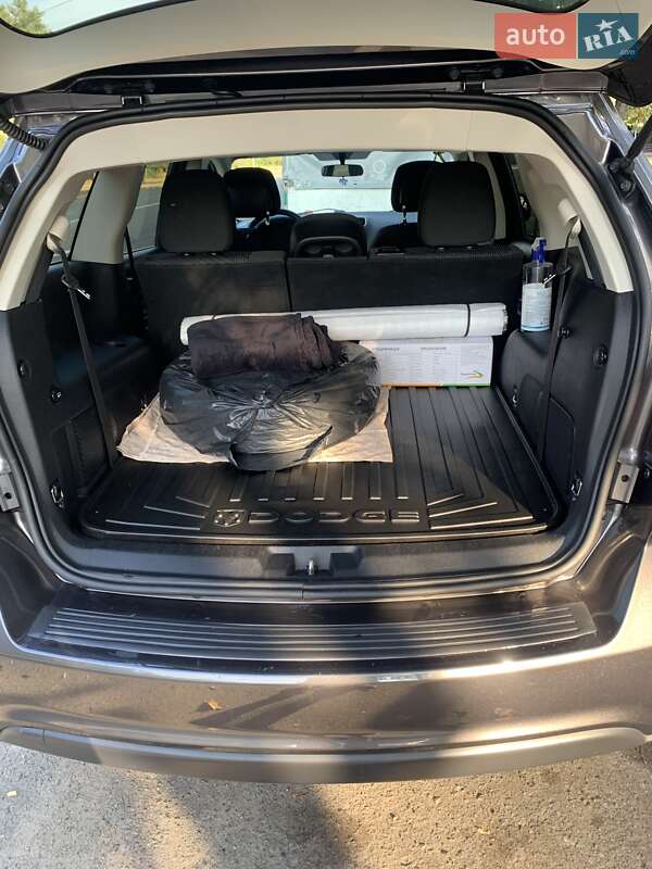 Внедорожник / Кроссовер Dodge Journey 2017 в Киеве