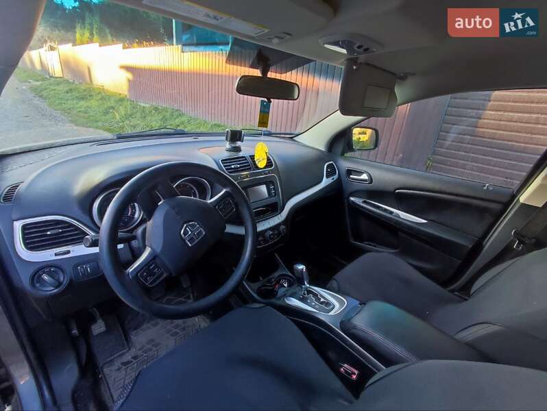 Внедорожник / Кроссовер Dodge Journey 2012 в Лубнах