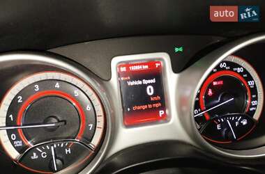 Позашляховик / Кросовер Dodge Journey 2015 в 