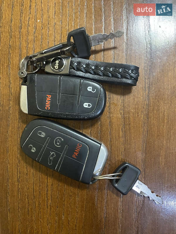 Позашляховик / Кросовер Dodge Journey 2016 в Черкасах