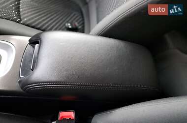 Позашляховик / Кросовер Dodge Journey 2016 в Стебнику