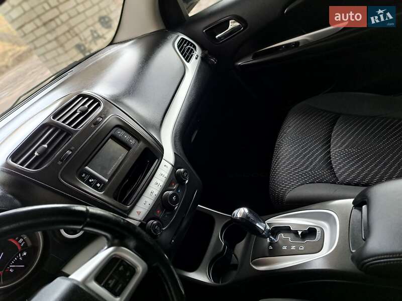 Внедорожник / Кроссовер Dodge Journey 2016 в Стебнику фото 11 Внедорожник / Кроссовер Dodge Journey 2016 в Стебнику
