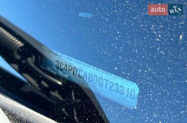 Позашляховик / Кросовер Dodge Journey 2016 в 