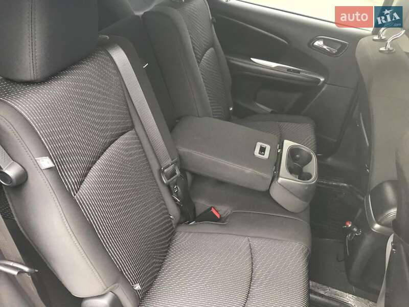 Внедорожник / Кроссовер Dodge Journey 2020 в Гадяче