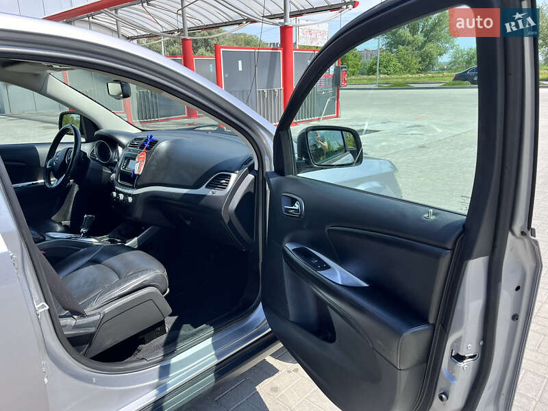 Позашляховик / Кросовер Dodge Journey 2015 в Хмельницькому фото 6 Позашляховик / Кросовер Dodge Journey 2015 в Хмельницькому