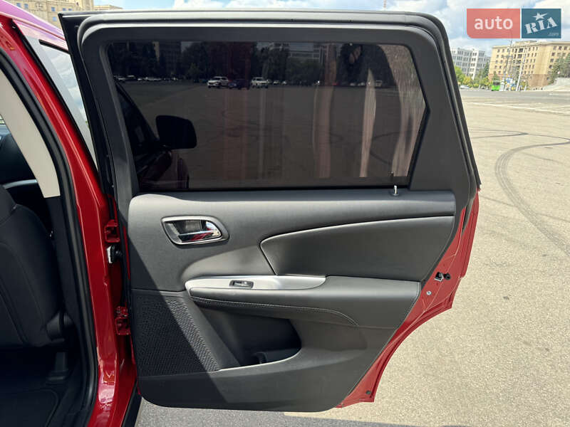 Позашляховик / Кросовер Dodge Journey 2020 в Харкові