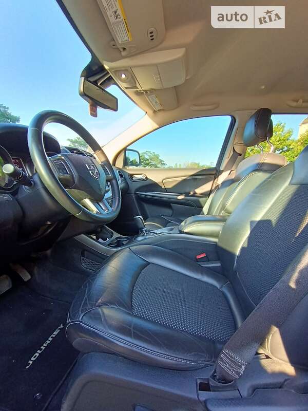 Внедорожник / Кроссовер Dodge Journey 2015 в Южном