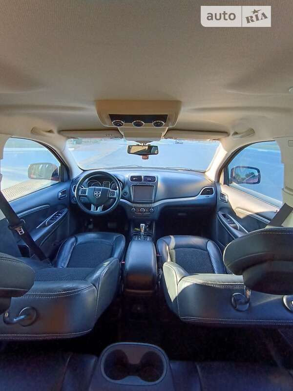 Внедорожник / Кроссовер Dodge Journey 2015 в Южном