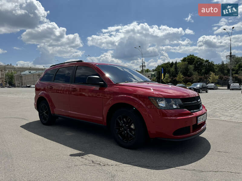 Позашляховик / Кросовер Dodge Journey 2020 в Харкові