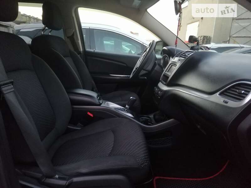 Внедорожник / Кроссовер Dodge Journey 2017 в Ивано-Франковске