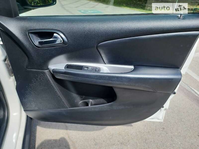 Внедорожник / Кроссовер Dodge Journey 2016 в Львове фото 17 Внедорожник / Кроссовер Dodge Journey 2016 в Львове