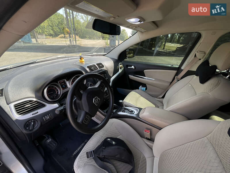 Внедорожник / Кроссовер Dodge Journey 2011 в Кривом Роге фото 20 Внедорожник / Кроссовер Dodge Journey 2011 в Кривом Роге