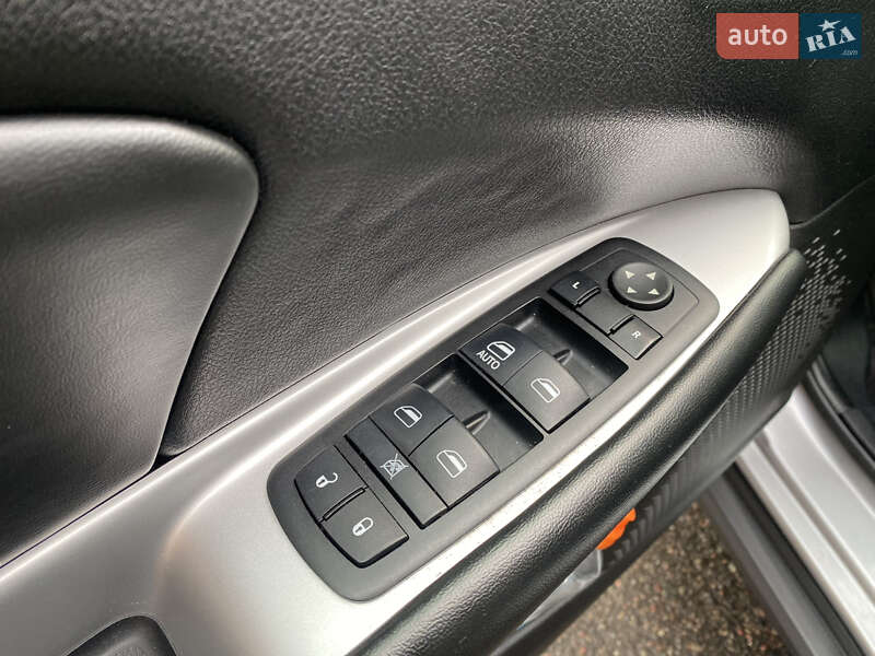 Внедорожник / Кроссовер Dodge Journey 2015 в Киеве