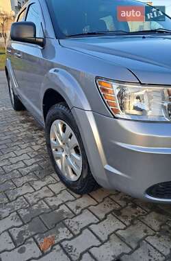 Позашляховик / Кросовер Dodge Journey 2016 в Стебнику