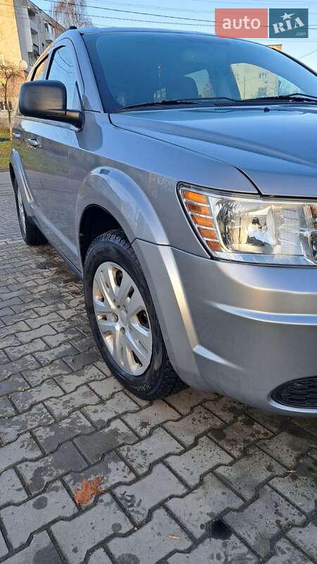 Внедорожник / Кроссовер Dodge Journey 2016 в Стебнику