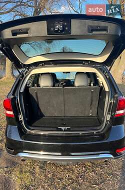 Позашляховик / Кросовер Dodge Journey 2018 в 