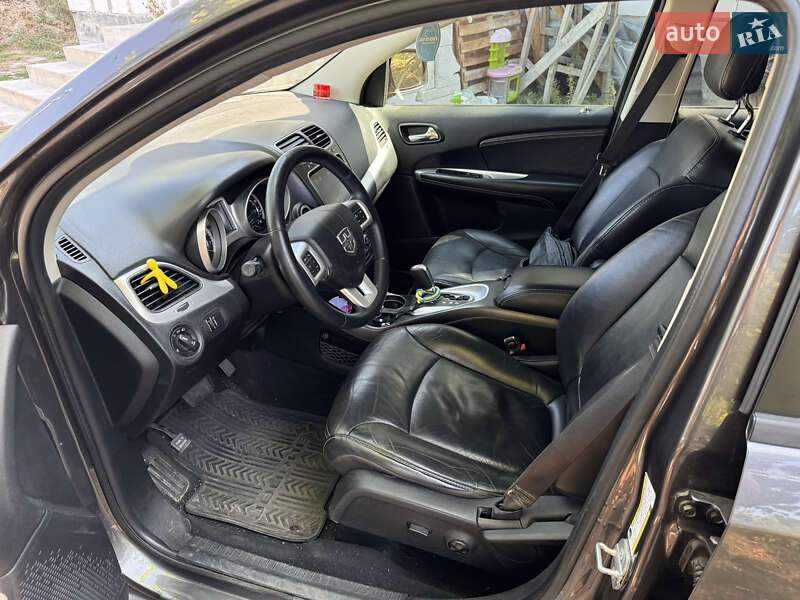 Позашляховик / Кросовер Dodge Journey 2013 в Києві