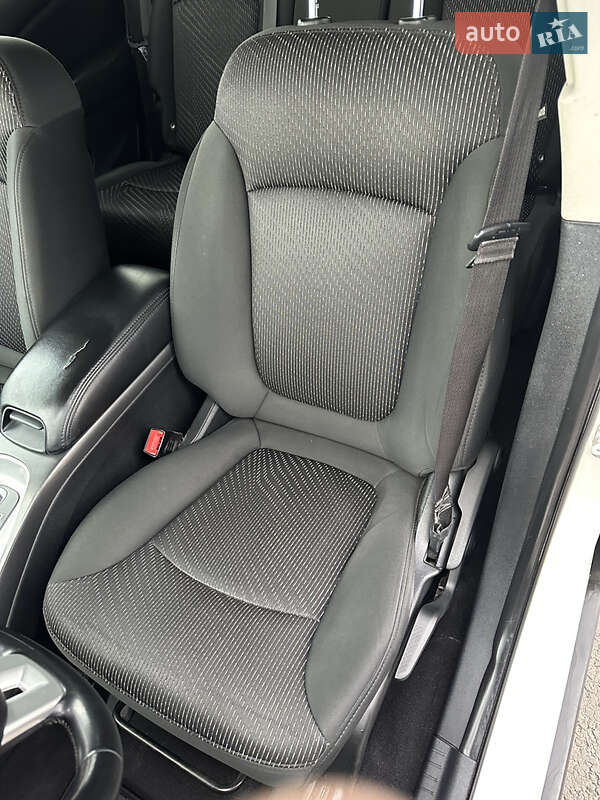 Внедорожник / Кроссовер Dodge Journey 2011 в Козельце