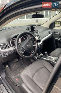 Внедорожник / Кроссовер Dodge Journey 2014 в 