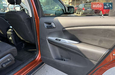 Внедорожник / Кроссовер Dodge Journey 2014 в 