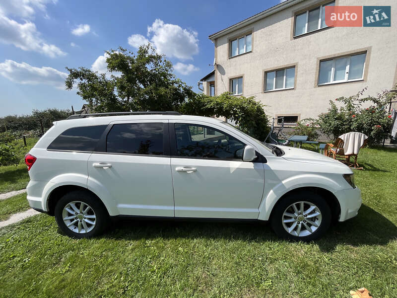 Позашляховик / Кросовер Dodge Journey 2016 в Гадячі