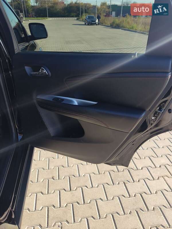 Внедорожник / Кроссовер Dodge Journey 2015 в Киеве