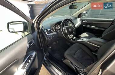 Позашляховик / Кросовер Dodge Journey 2017 в 